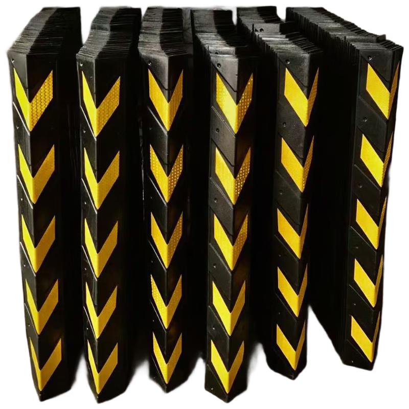 Reflective Rubber Corner Guard 780x91x8mm