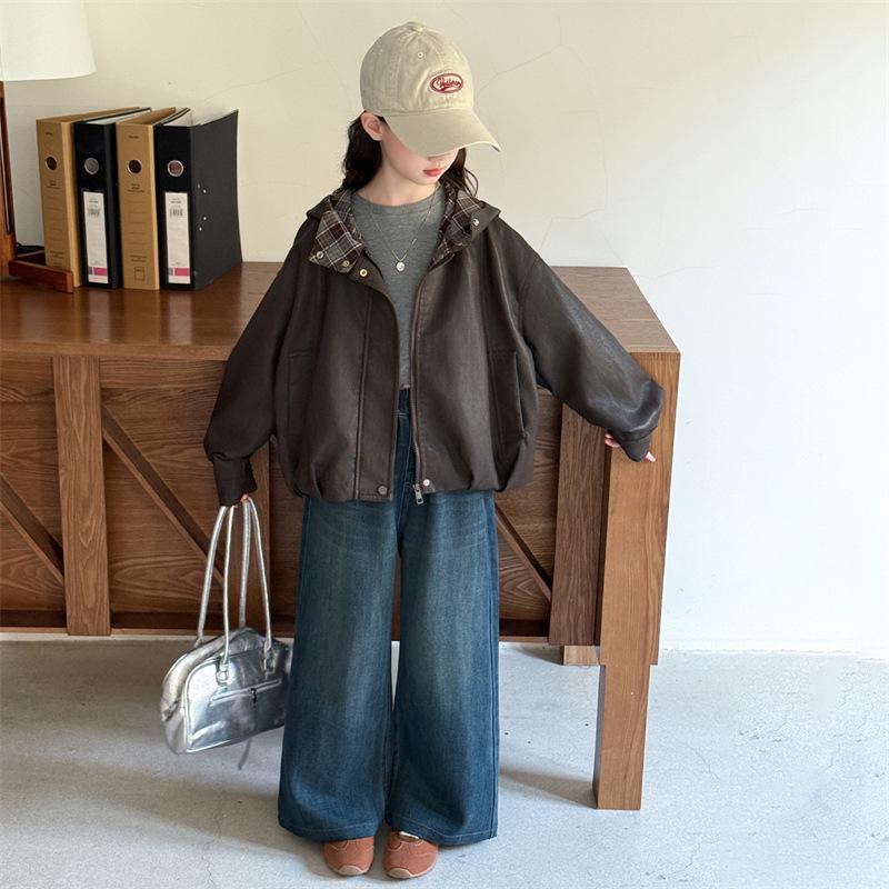 

2025 Осенняя кожаная куртка для девочек в корейском стиле и повседневный костюм-двойка 170cm