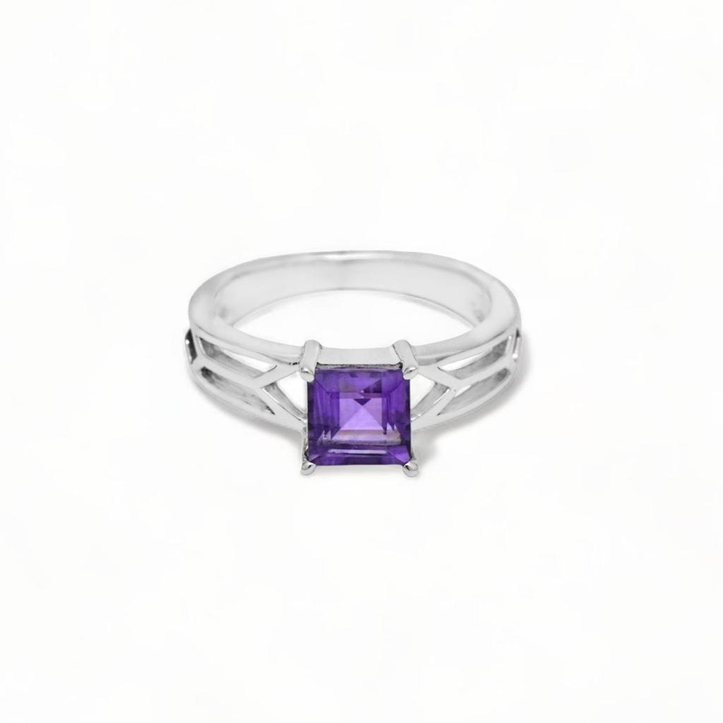 925 Sterling Silver Amethyst Ring – Princess Cut Natural Purple Gemstone Elegant Band for Women