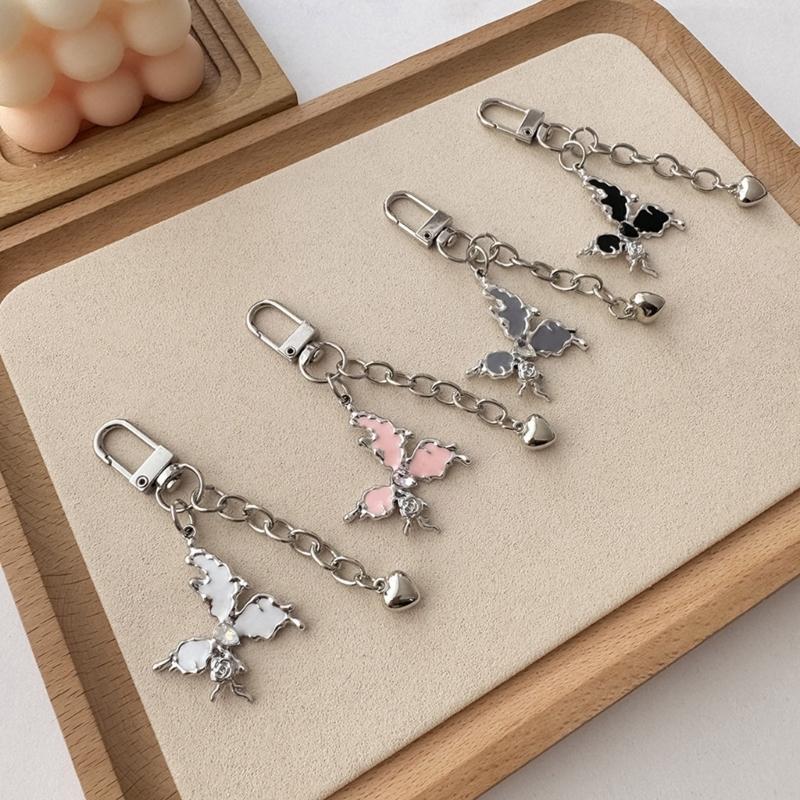 Porte-clés à breloques en forme de cœur et de papillon, joli pendentif décoratif pour sac à dos, pour femmes et filles