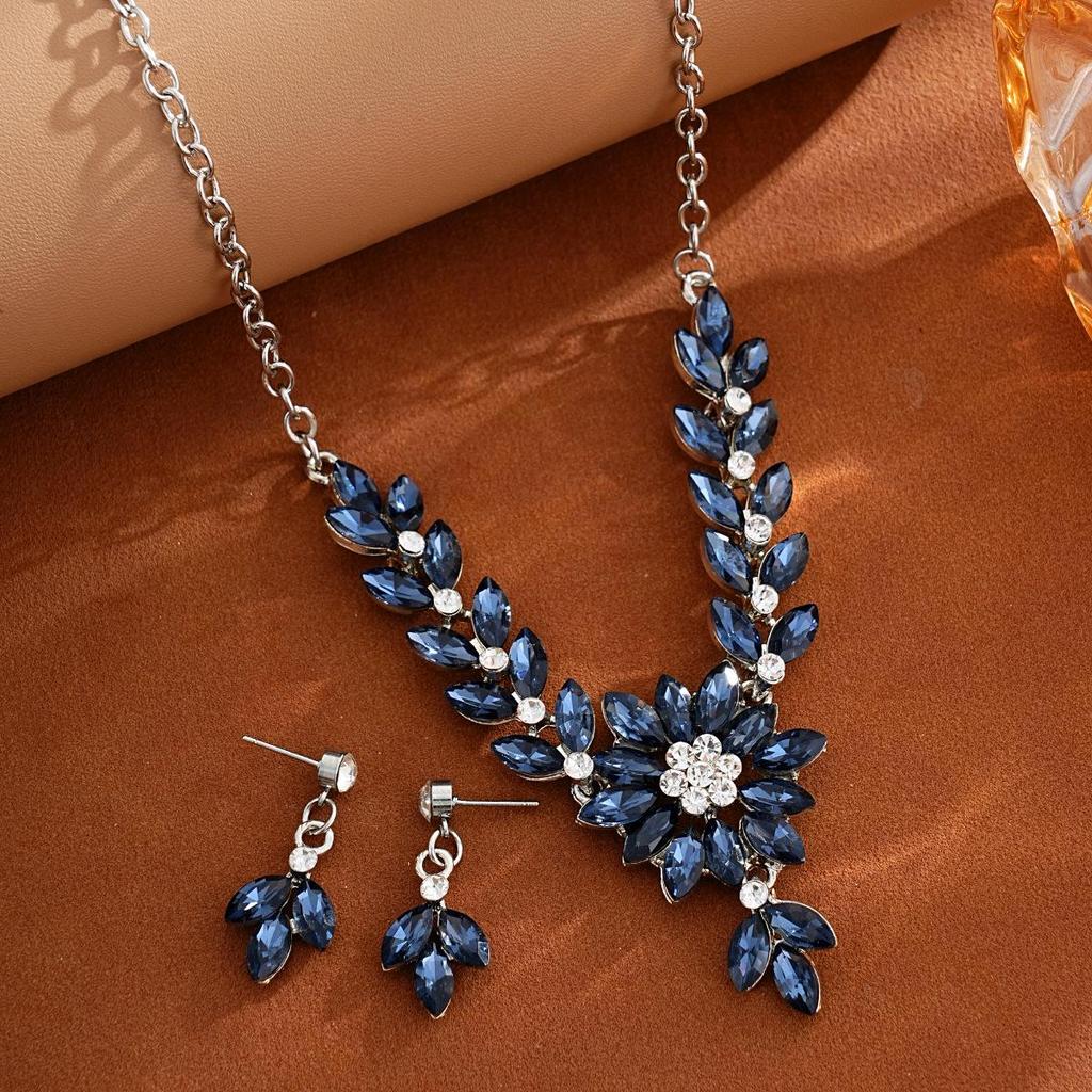 European & American High-Design Vintage Floral Necklace & Earrings Bridal Set