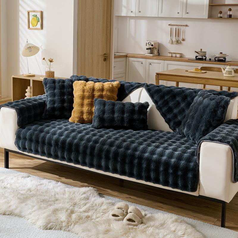 

Tutu velvet Internet celebrity sofa cushion winter thickened plush seat cushion non-slip leather sofa cover new cover towel 70*70cm