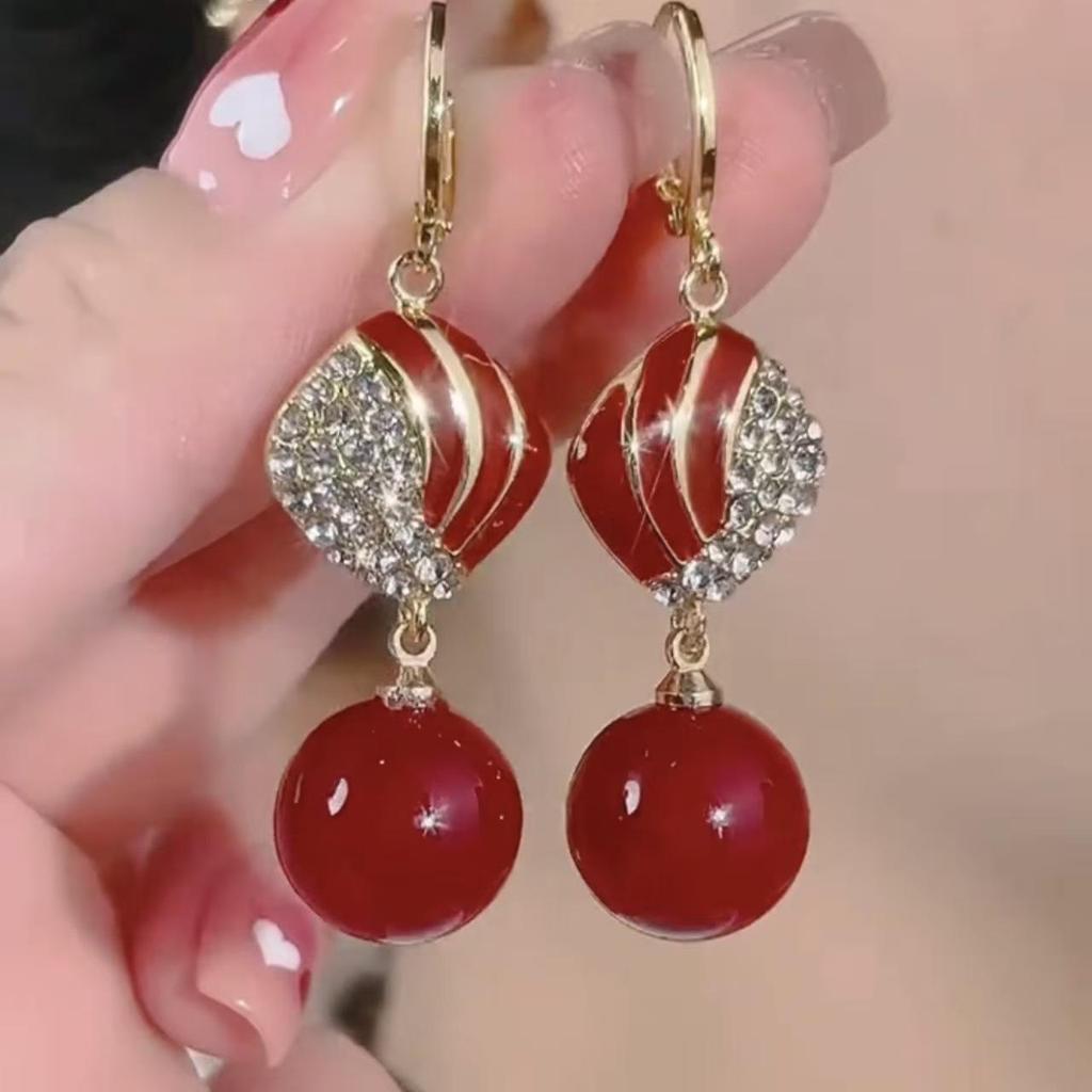 Elegant Cat's Eye Diamond Enamel Rhombus Earrings – Exquisite High-End Fashion Ear Jewelry
