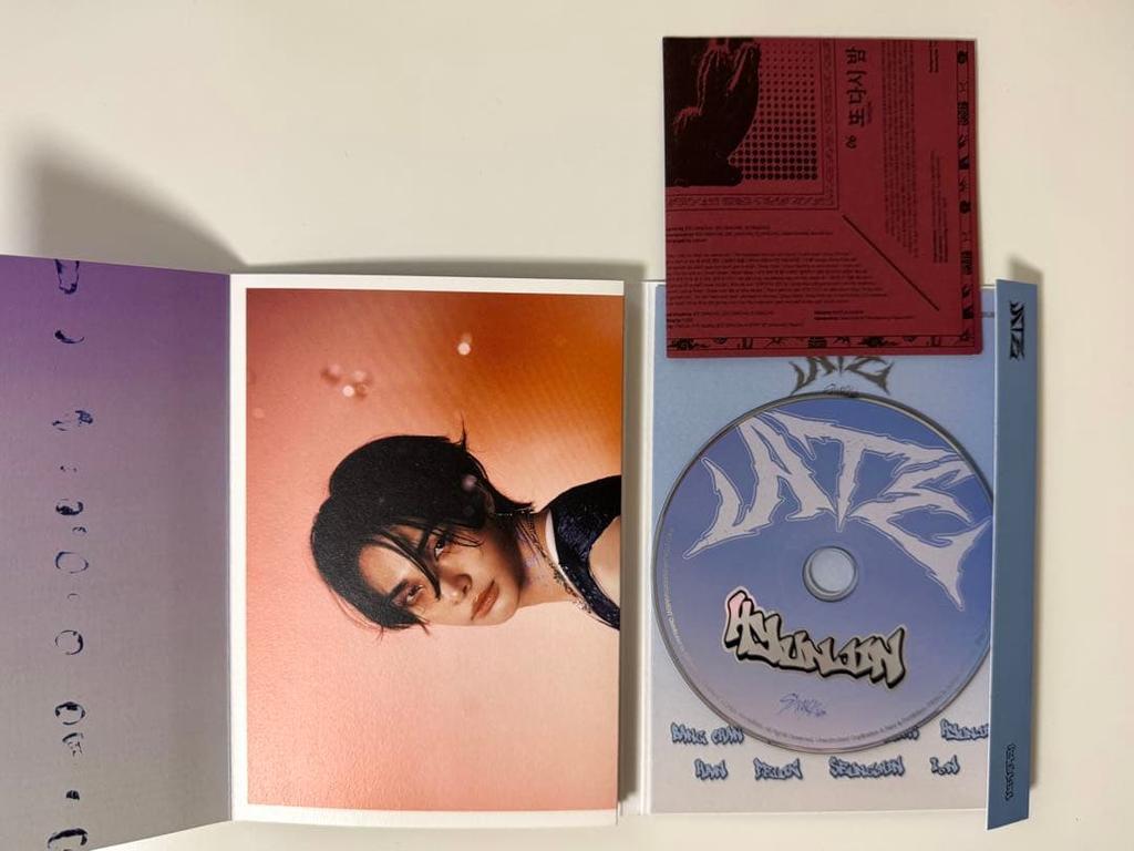 [USED] straykids hyunjin cd dvd
