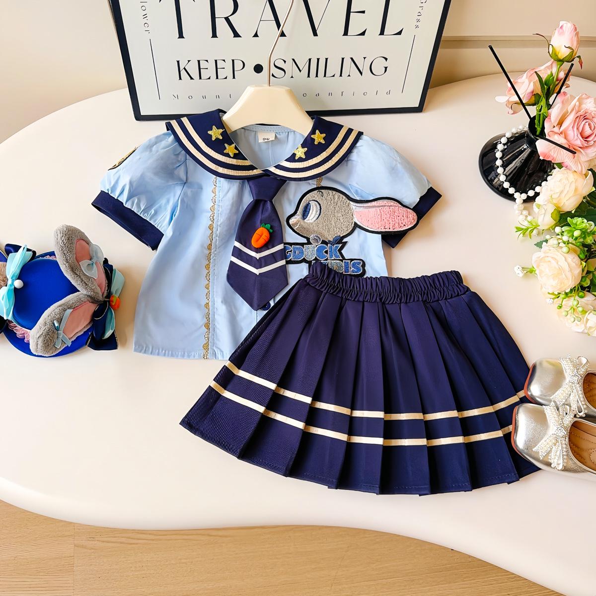 

Літній комплект для дівчинки: футболка з коротким рукавом та спідниця з кроликом-поліцейським, з краваткою Size 150cm