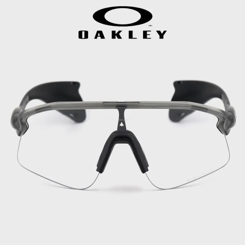 

Oakley Sunglasses Stunt Devil OO9517-0839 Photochromic Lenses