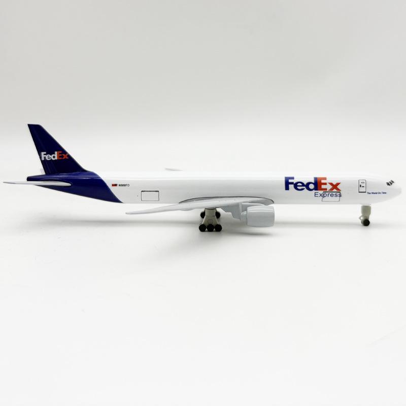 20CM Alloy Boeing 777 Model - Federal Static Display.