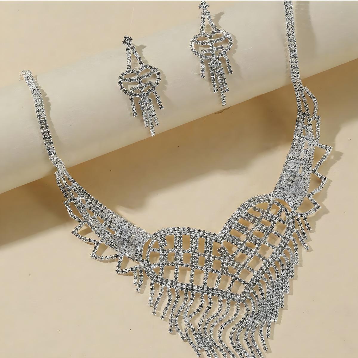 

Металлическая цепочка с когтями и стразами Свадебное ожерелье Свадебное ожерелье Серьги Ювелирные изделия Банкетное ожерелье Ювелирные изделия серебряный