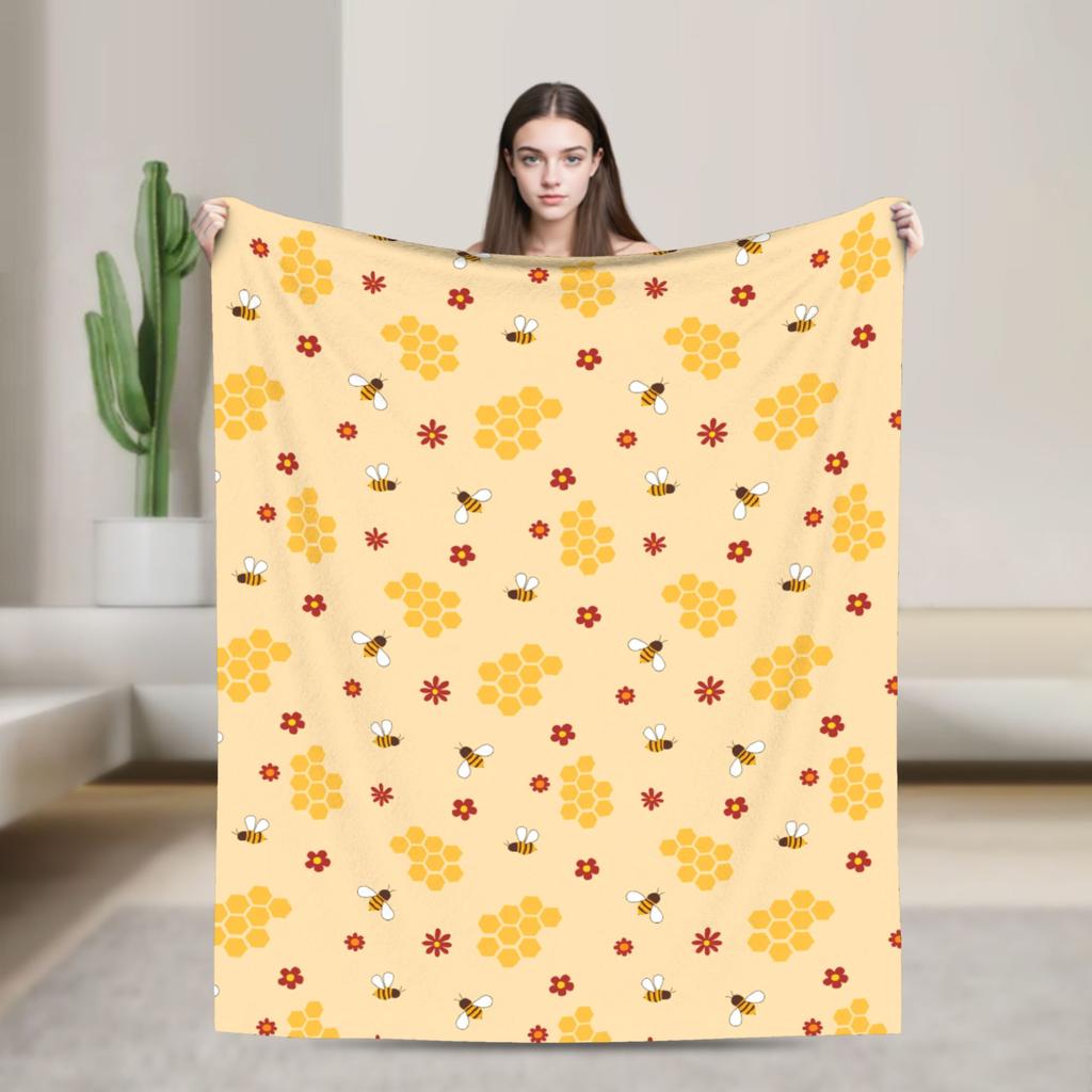Bee in honeycomb and flowers Flannel Blankets  Soft Throw Blanket for Bedroom Camping Street Trend Bedspread Sofa Bed Cover