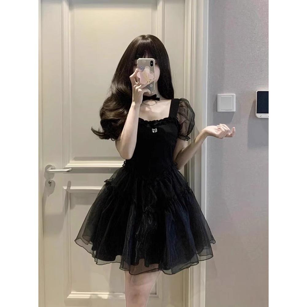 

Hepburn Style French Romance Waist-Cinching Puff Sleeve Dress with Mesh Patchwork Medium