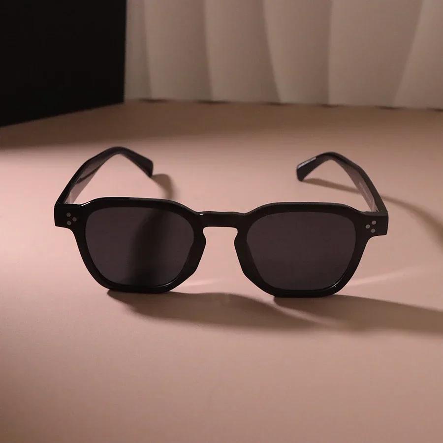Classic Square Sunglasses Women Men Minimalist Fashion Female Male Retro Casual