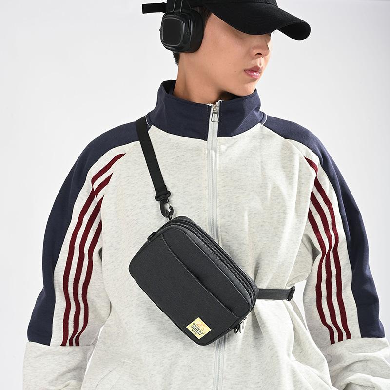 Herren Crossbody-Tasche Mehrschichtige kleine quadratische Tasche Einzelne Schulter Crossbody-Tasche