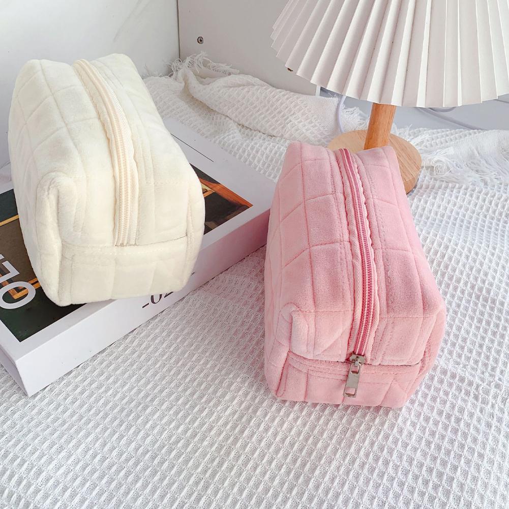 Cute Plush Makeup Bag for Women Portable Travel Small Cosmetic Bags Solid Color Zipper Toiletry Bag Washing Pouch Storage Bags