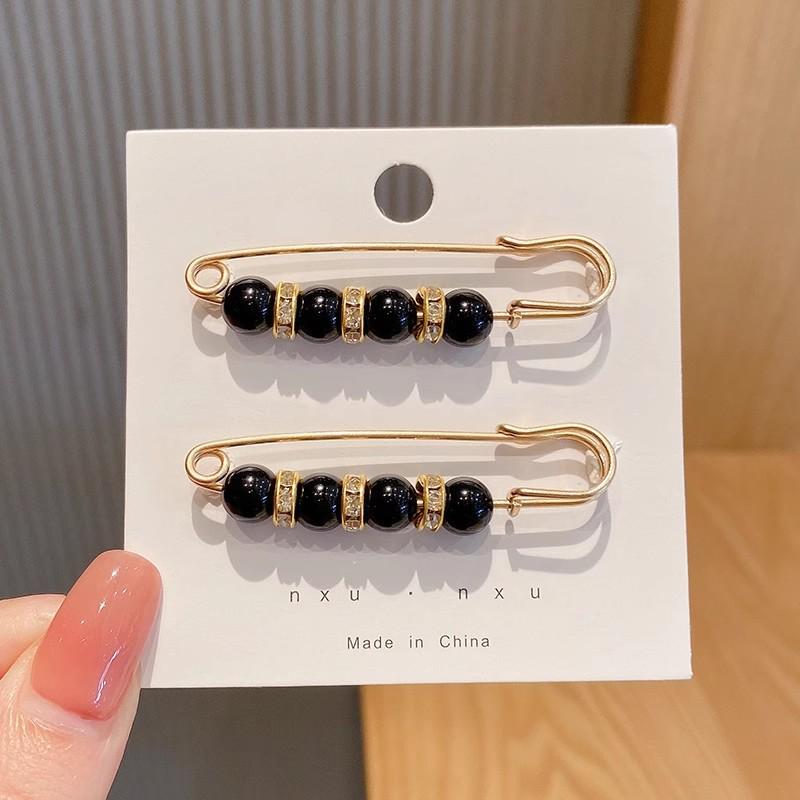 Women's Adjustable Pearl Safety Pin for Waist-Cinching and Neckline Fixing