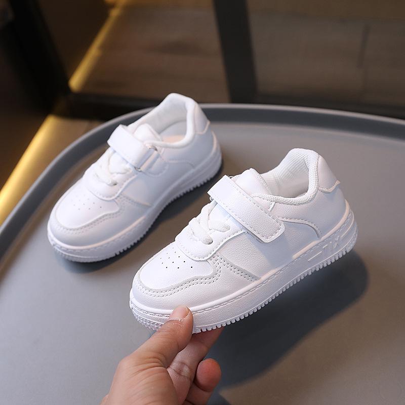 New Spring and Autumn Ultra-light Soft-soled Versatile Sports Shoes for Boys and Girls