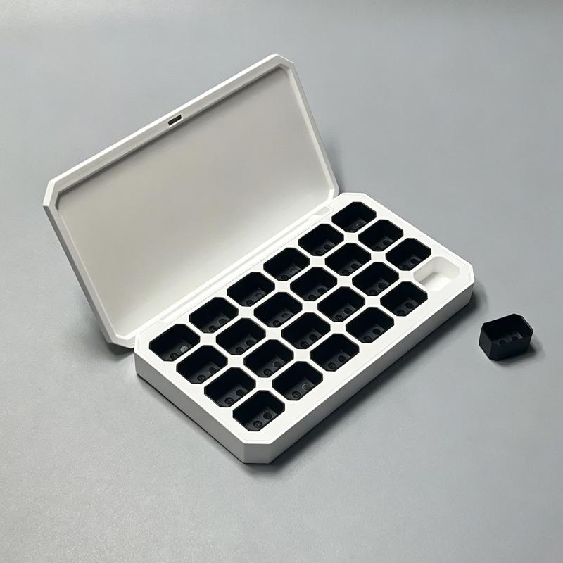 24 Grids Empty Magnetic Nail Art Box Dustproof Storage Organizer for Manicure DIY Fast Painting Beginner & Salon Use