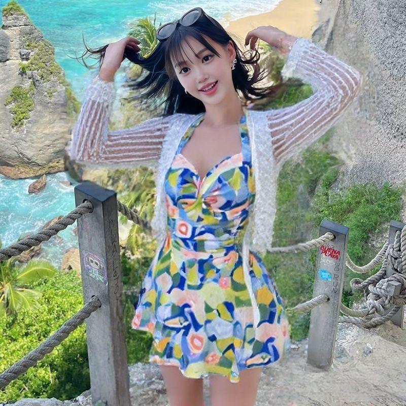 Swimsuit Women Hot High-end One-piece Skin-covering Slimming Seaside Vacation Swimming Pool
