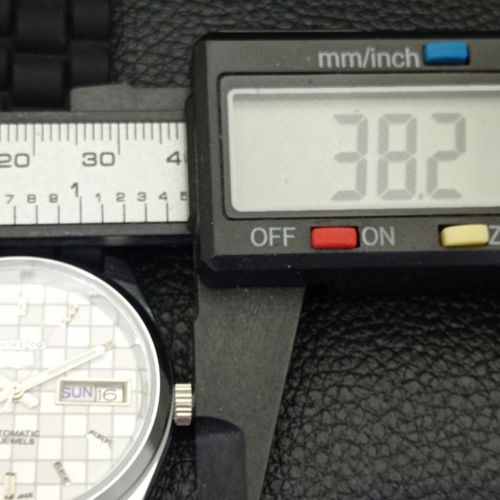 REFURBISHED SEIKO 5 AUTOMATIC MENS WATCH JAPAN MADE WHITE DIAL CUSTOM A440085-2 QV90-a440085