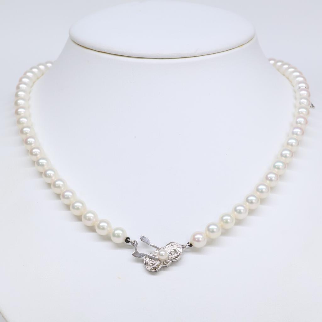 mikimoto SIL stamped 0.3" Akoya pearl necklace Necklace - whiteUsed