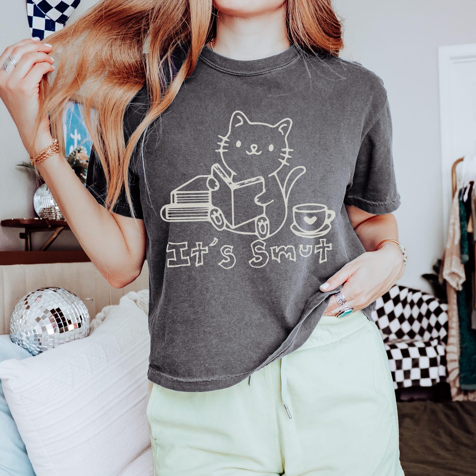 Its Smut Comfort Colors Crop Top, Dark Academia Shirt, Spicy Gift, Proud Smut Reader 2XL