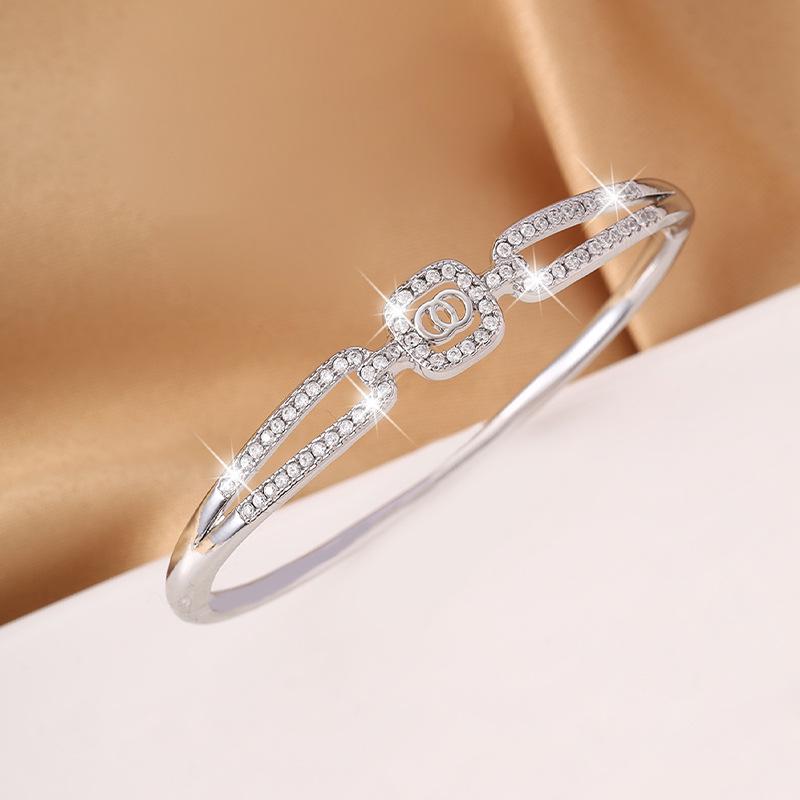 Exquisita Pulsera de Uñas con Circonita Europea y Americana: Diseño Abierto de Gama Alta