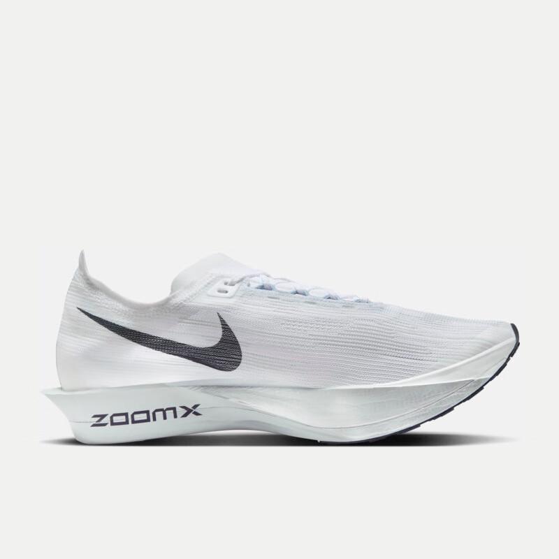 

Nike Men s Streakfly 2 Carbon Plate Running Shoes 40
