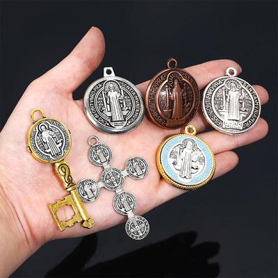 1 sztuka Krzyż Świętego Benedykta Amulet Uchwyt na Medalion Świętego Benedykta Wisiorek Biżuteria Religia 35mm