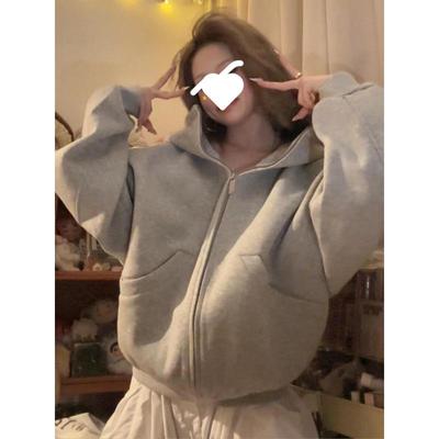 Bluzki – Bluzy i bluzy z kapturem