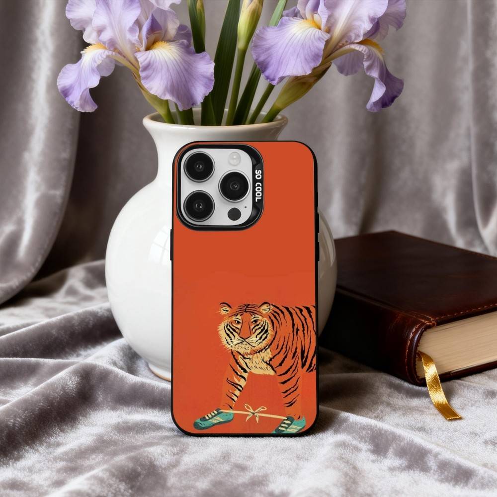 Cute Tiger Art Phone Case For iPhone17,16,15,14,13,12,11 Plus,Pro Max Candy Silver Plated Inside Cover