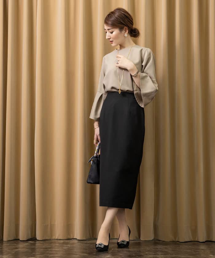 Yours BBXN1400 Tucked Flare Sleeve Size Black Women's Top, M,