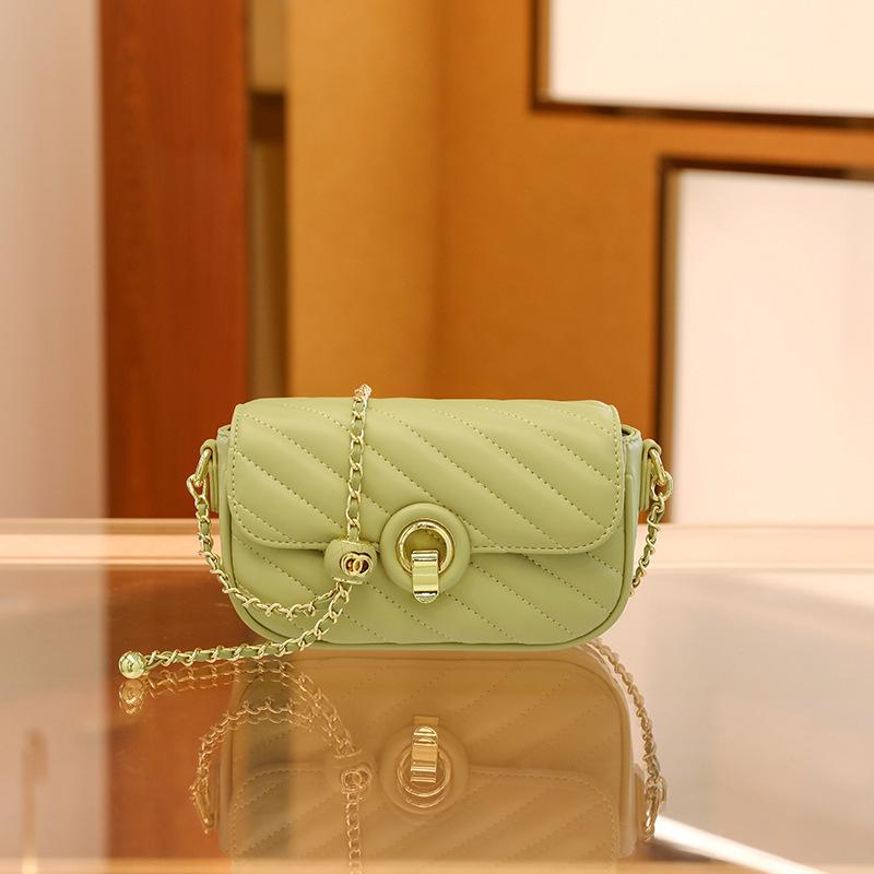 

New diamond chain small square bag women s high-end fashion shoulder messenger bag versatile texture bag