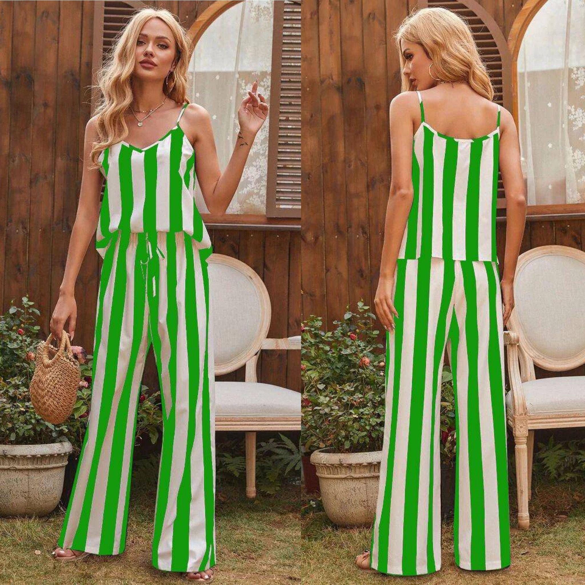 

Женский комплект блузки и брюк Jesica из ткани с цифровым принтом S