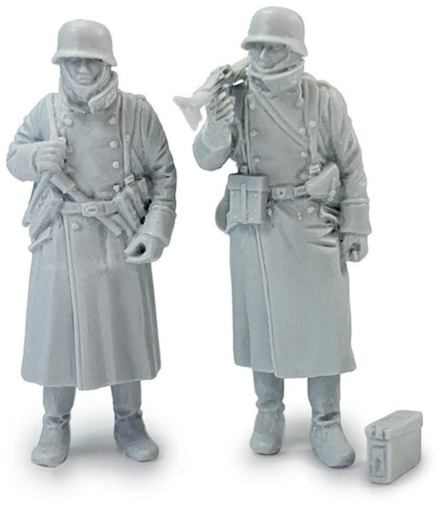MacOne Model WWII German Army Winter Equipment Infantry Set A MG Shooting Team 2 Figures Resin Kit MAC48602 1/48