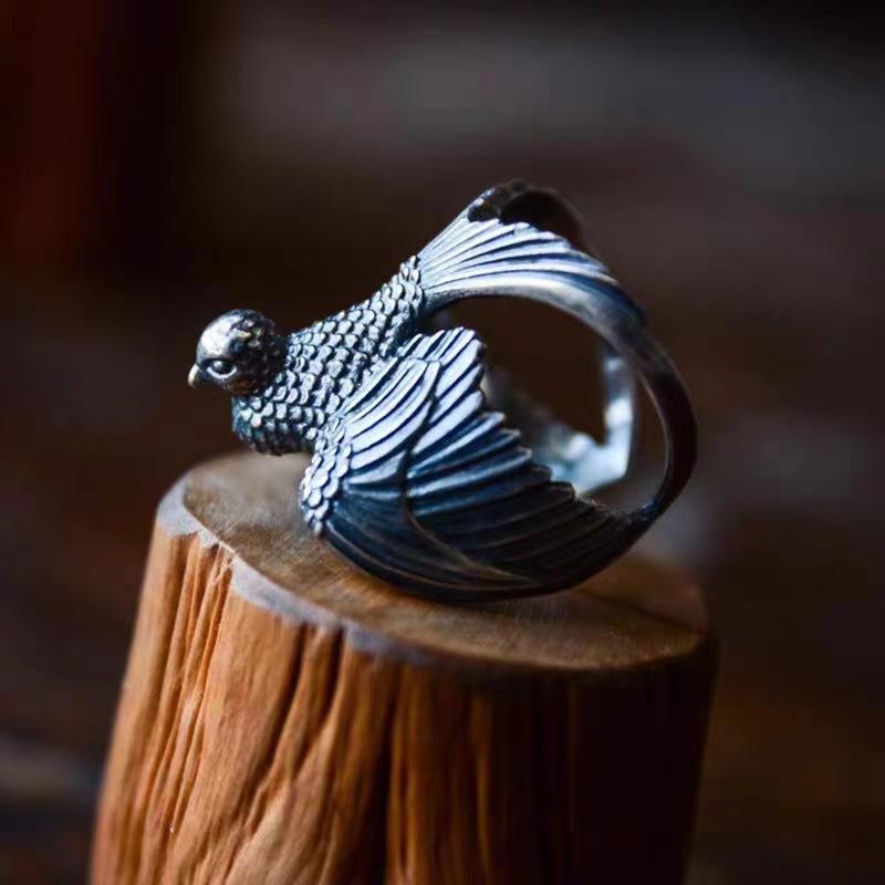 Swallow Falling Finger Ring, Antique Niche Design, Retro Swallow, Light and Luxurious Temperament