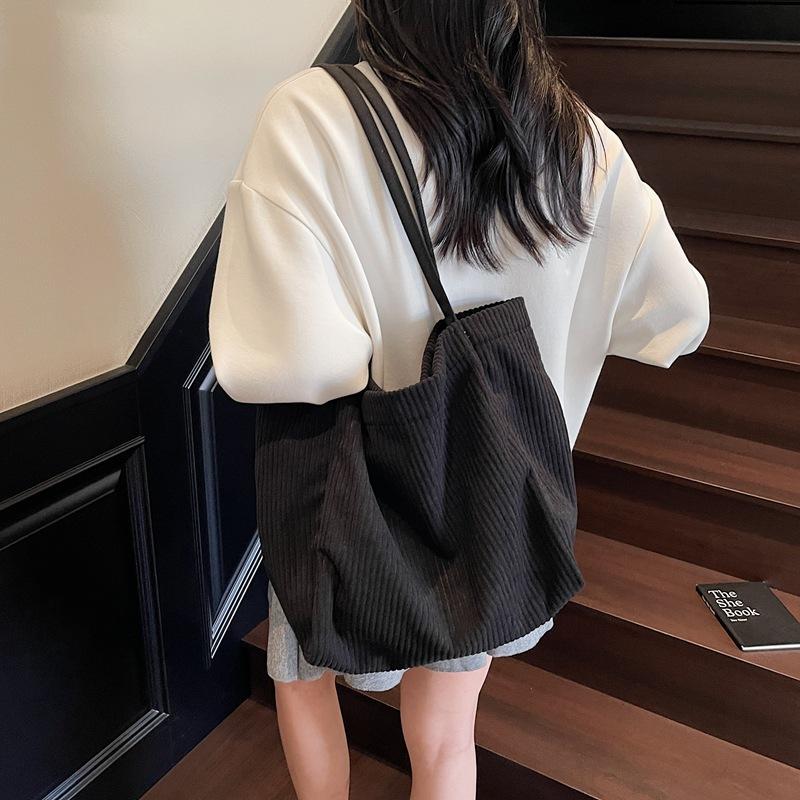 

Bags women s large-capacity women s bags autumn and winter new trendy casual shoulder bags class commuter messenger bags чёрный