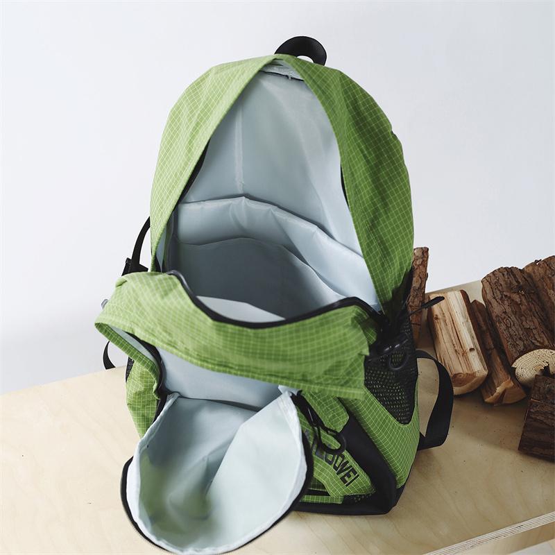 Outdoor-Bergsteigerrucksack Große Kapazität Leicht Wasserdicht Wanderrucksack Schüler-Schulranzen