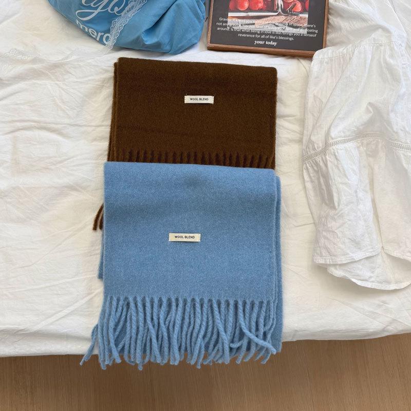 Unisex Wool Tassel Scarf: Solid Color, Soft and Warm for Autumn/Winter—Enhances Skin Radiance