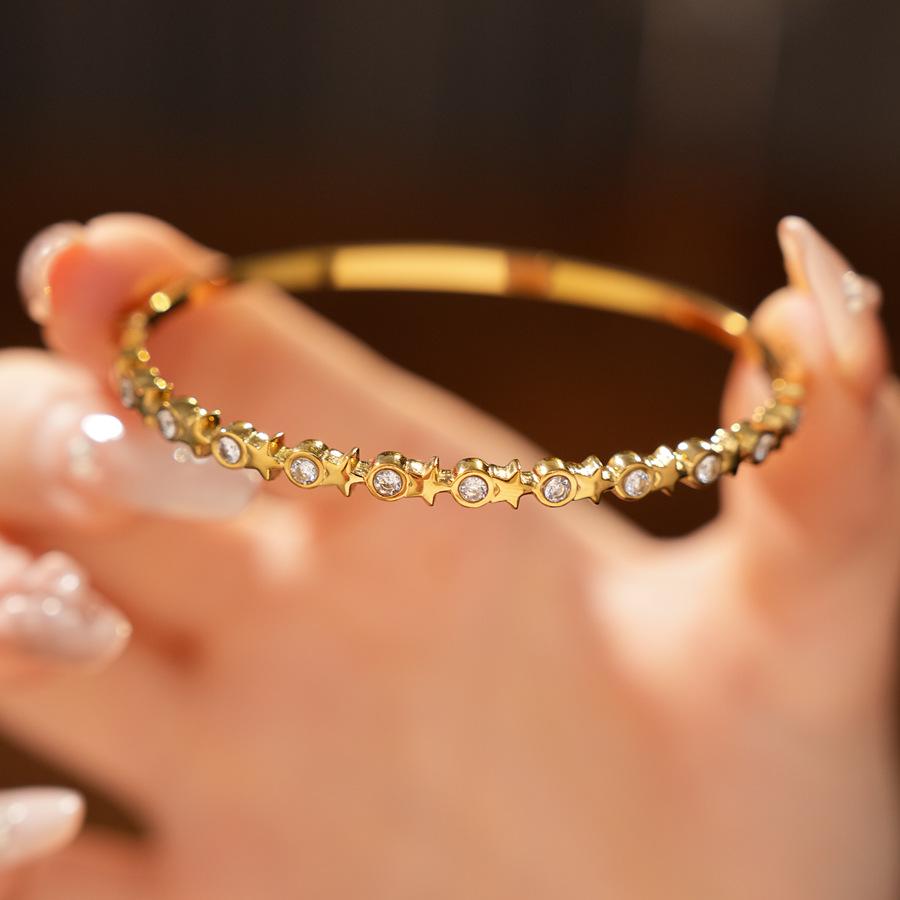 Gold Layered Zircon Buckle Stainless Steel Bracelet – Chic, Versatile Luxury Jewelry for Women