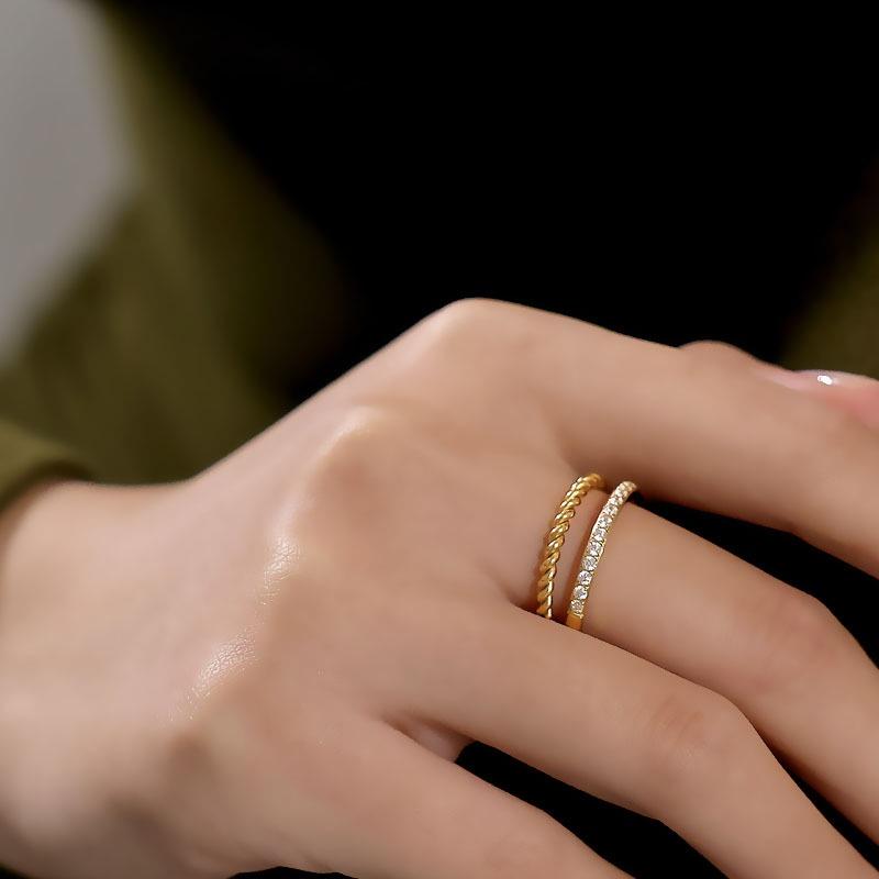 Stainless Steel Waterproof 18K Gold-Plated Geometric Round Ring for Women Fashion High Quality Retro INS Zircon Ring Jewelry
