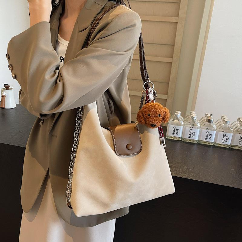 Fashion and leisure students class new large-capacity tote bag 2025 new retro autumn and winter backpack big bag