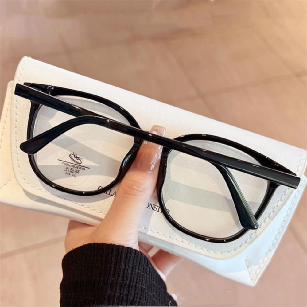 Anti-Blue Light Glasses Ultra-Light Reading Glasses Men Women Fashion Computer Eyewear Square Frame Flat Light Eyeglasses