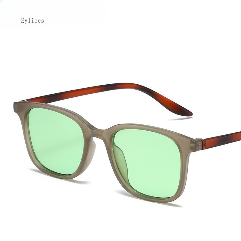 Vintage Ultralight Cat Eye Sunglasses Unisex High Quality Gradient Color Goggle Sun Shades Men Women Premium Square Eyewear