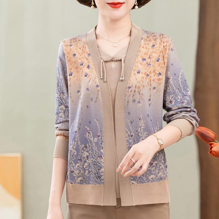 New Style of Middle-aged and Elderly Mothers with Sweaters, Grandma, Spring and Autumn Sweaters, Middle-aged Women's Tops, Autumn Clothes
