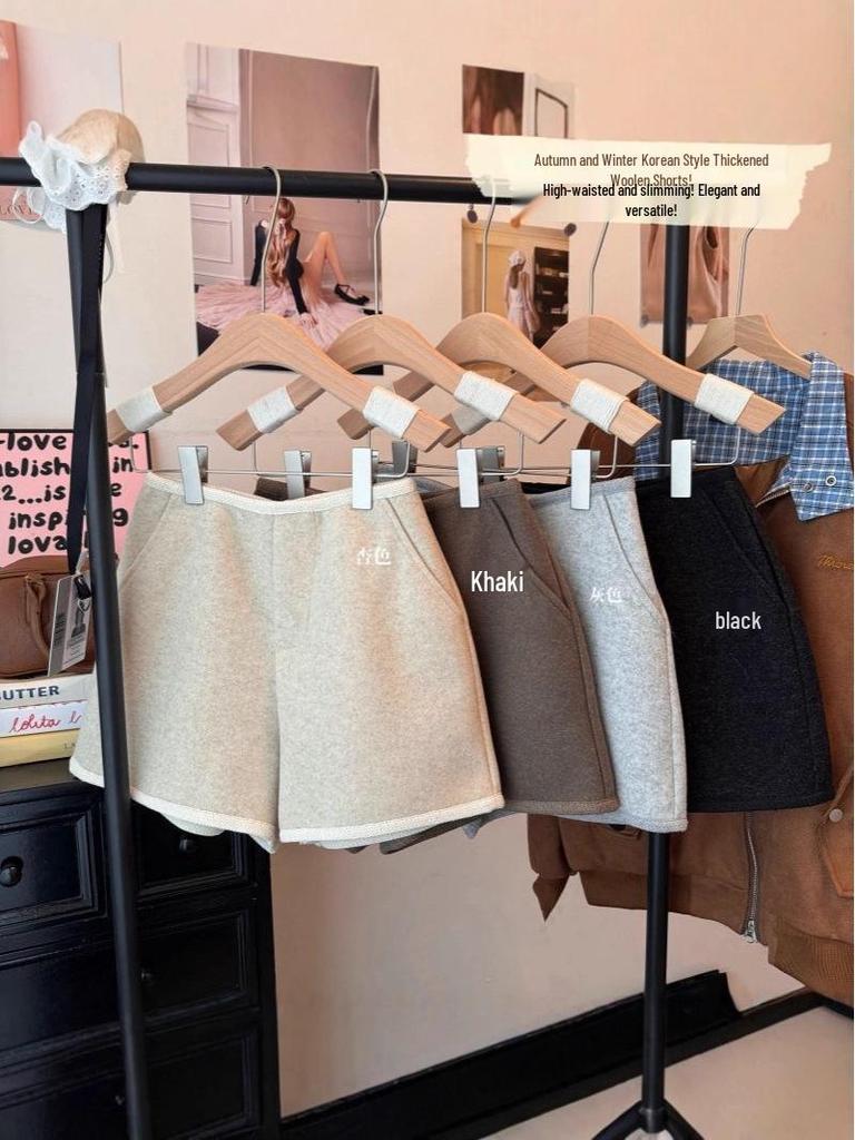 Dicke Damen-Wollshorts mit hohem Bund, weitem Bein und A-Linie - Herbst/Winter 2025