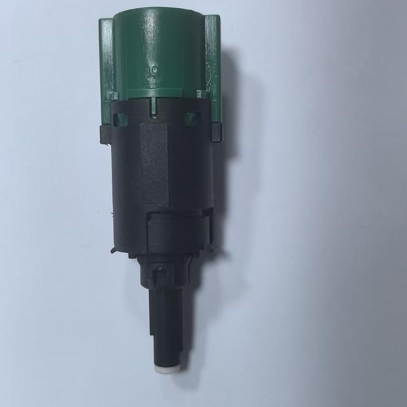 Peugeot 408 Brake Light Switch for Models 453470, 9804869480, 9670430580, 453471