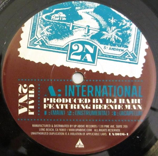 

12inch Record CHALI 2NA - International / Controlled Coincide UPA30761 Up Above Record 2004 US Rap & Hip-Hop/R&B Used
