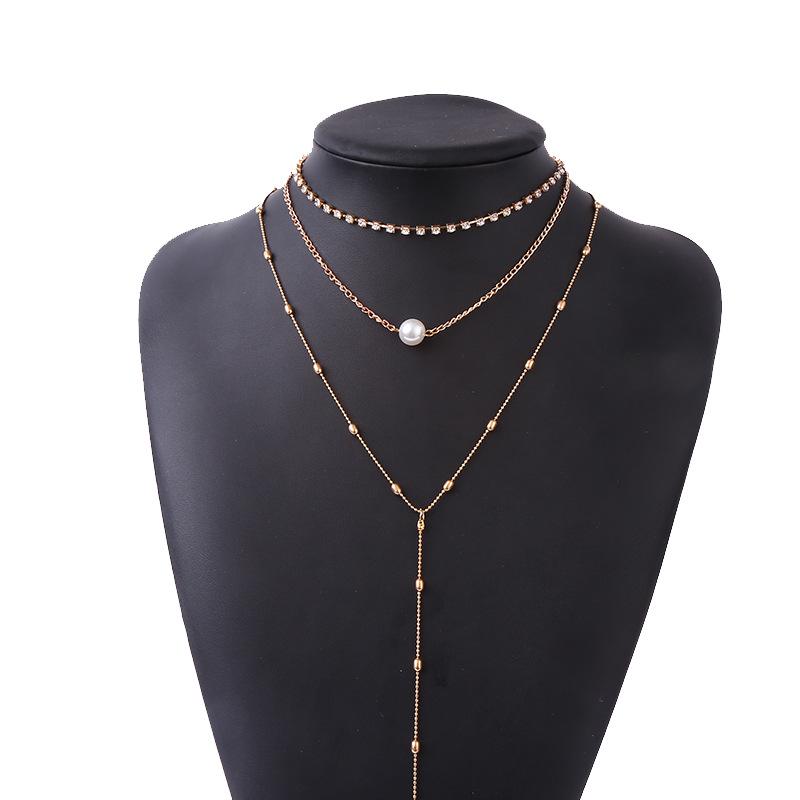 Three-Layer Rhinestone & Pearl Clavicle Necklace with Claw Chain золотой