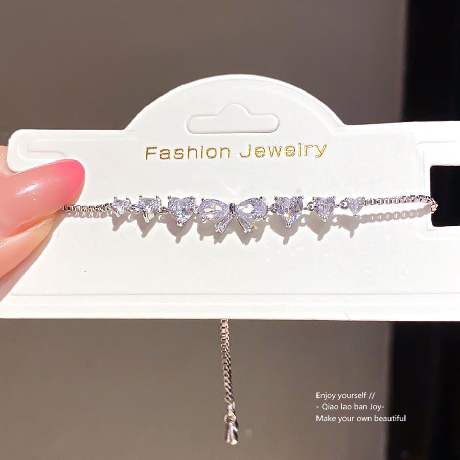 Light Luxury Copper Hand Bracelet Zirconia Butterfly Bow Style For Gift Giving