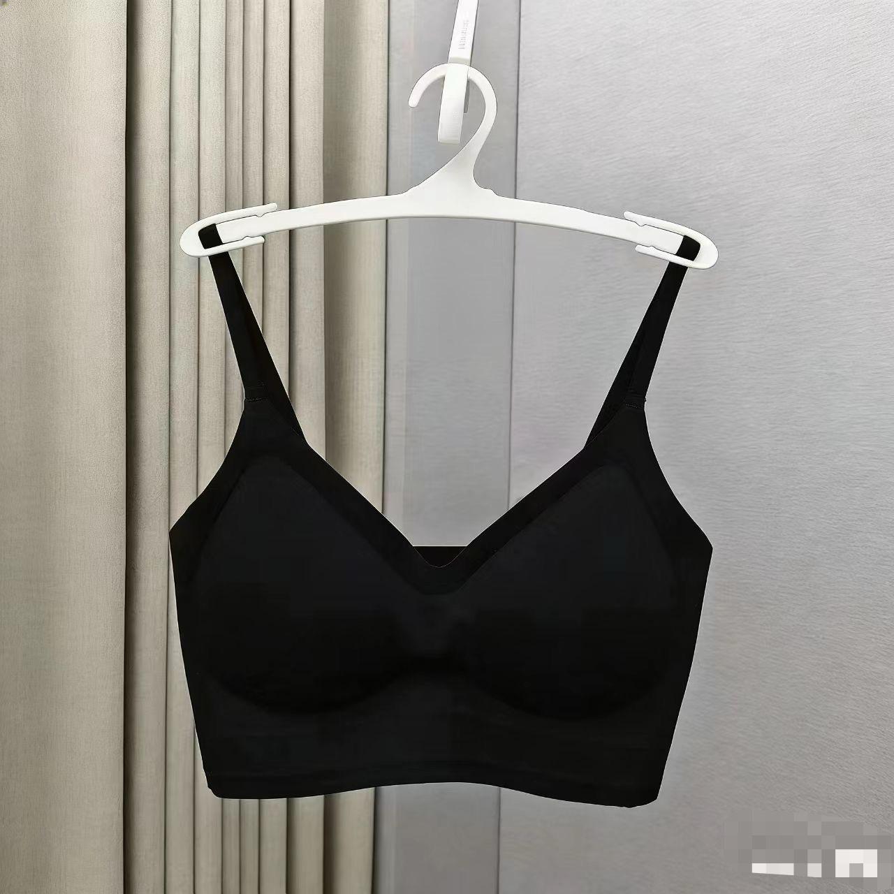 

Seamless Anti-Sag Underwire Push-Up Bra with Side Support XL (120-140 jin) чорний