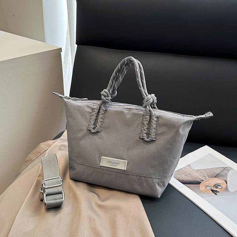 

Autumn And Winter Large-Capacity Work Commute Handbag Bag Women S Fashion Nylon Bag Casual Shoulder Messenger Bag серый